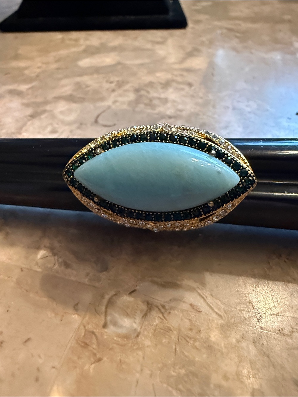 NWOT genuine, stone, gorgeous, stainless steel cocktail crystal gold tone ring